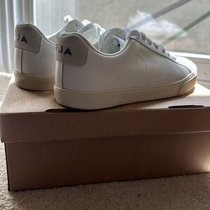 VEJA Esplar suede-trimmed leather sneakers